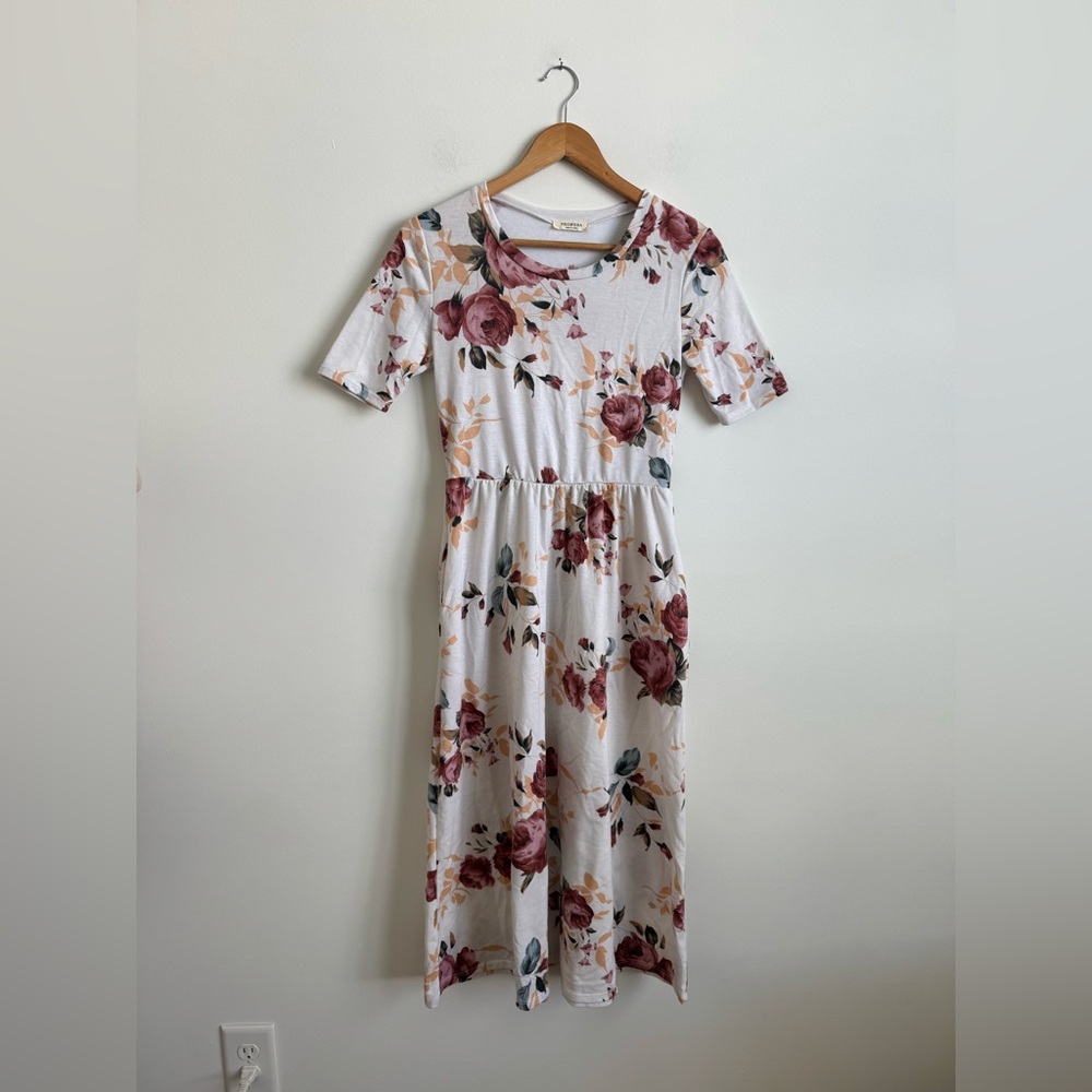 Floral Midi Dress with Pockets